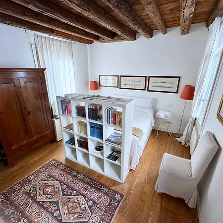 Capitan Antonin Gæstehus Venedig