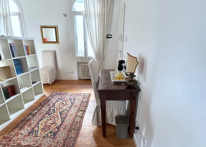 Capitan Antonin Veneza